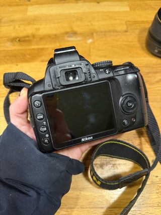 Cámara Nikon D3000 Negra