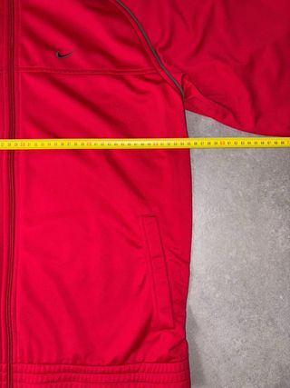 Chaqueta Nike Roja Talla L 90s Y2K