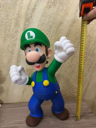 Statua Luigi Super Mario