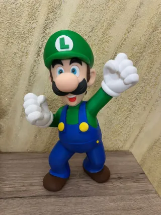 Statua Luigi Super Mario