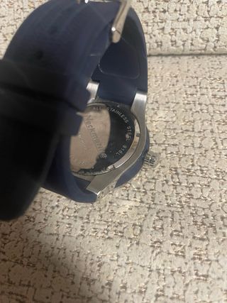 Reloj Neckmarine Negro y Rojo