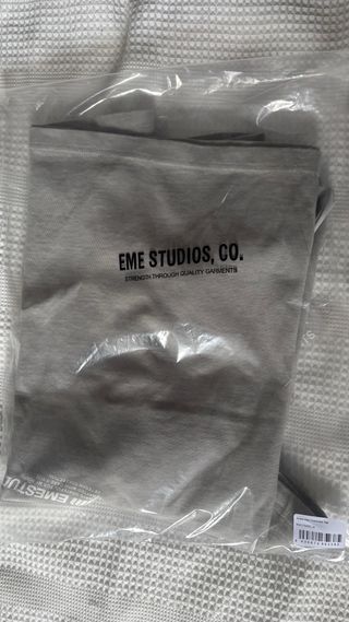 Camiseta oversize EMESTUDIOS