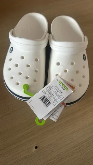 Crocs blancos talla 42-43