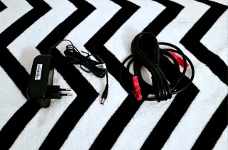 Cargador Hvg y Cable de Red