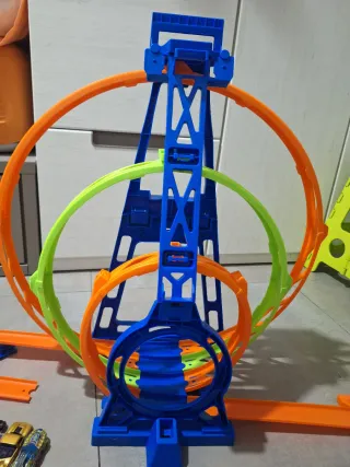 2 Circuitos Hot Wheels con coches