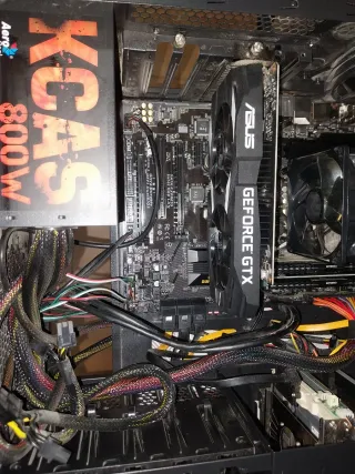 Torre Gaming Zalman i7 7700 24GB RAM GT