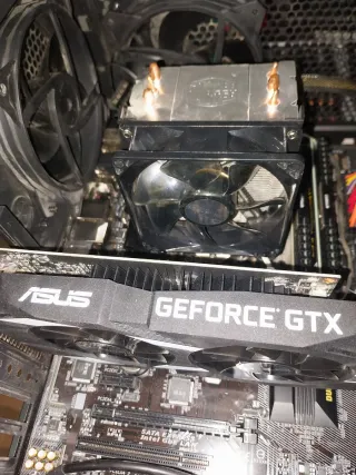 Torre Gaming Zalman i7 7700 24GB RAM GT