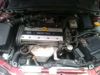 Opel Vectra gt 2.0 16v + motor y piezas varias