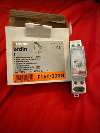Bticino F16T/230N Temporizzatore 0,1s-100h