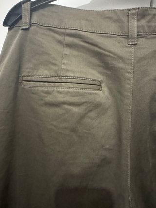 Pantalones chinos Zara verde oliva