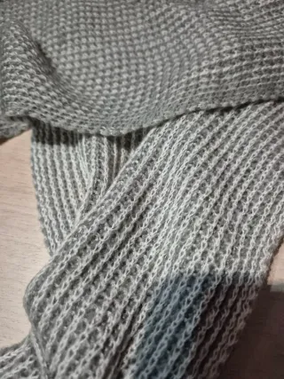 Bufanda circular punto suave gris