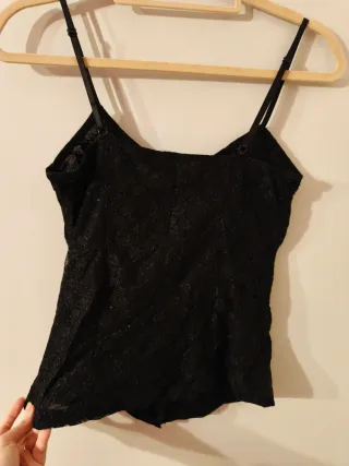 Top corpiño negro con estampado