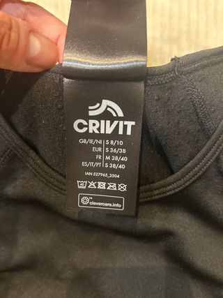 Camiseta deportiva negra