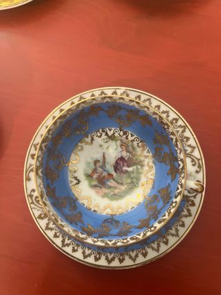Juego 5 Tazas Porcelana Antiguas con Platillos