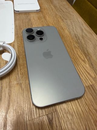 iPhone 15 Pro 128GB Titanio