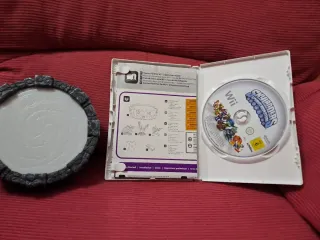 Portal y Juego Skylanders Spyros Adventure WII