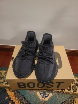 Adidas Yeezy Boost 350 V2 Negro