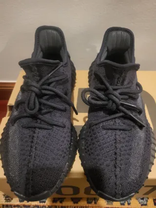 Adidas Yeezy Boost 350 V2 Negro