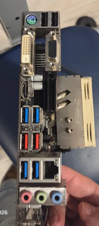 Placa Base + procesador + disipador + ram + fuente