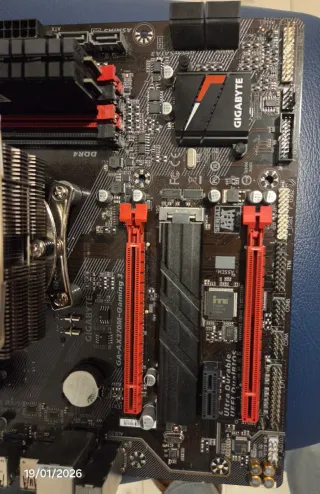 Placa Base + procesador + disipador + ram + fuente