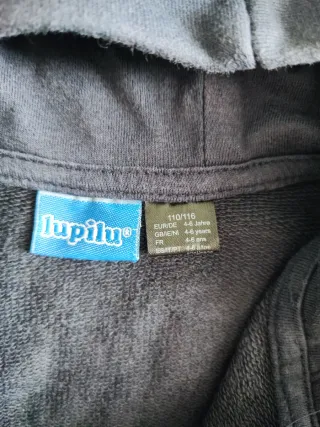 Felpa blu Hot Wheels con auto fiammante