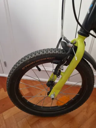 Bicicleta Infantil Btwin Dark Hero 500 16"