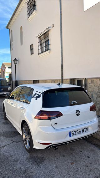 Volkswagen Golf R-Line 2014