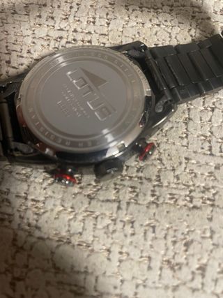 Reloj Lotus Cronógrafo Plata y Rojo