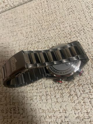 Reloj Lotus Cronógrafo Plata y Rojo
