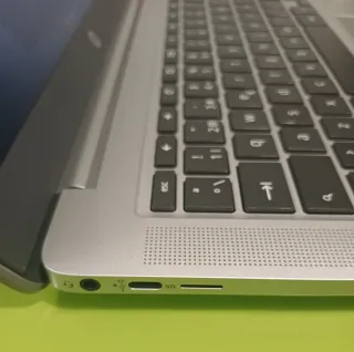 HP Chromebook 14a-na0004ns 64GB + funda regalo