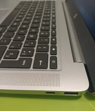 HP Chromebook 14a-na0004ns 64GB + funda regalo