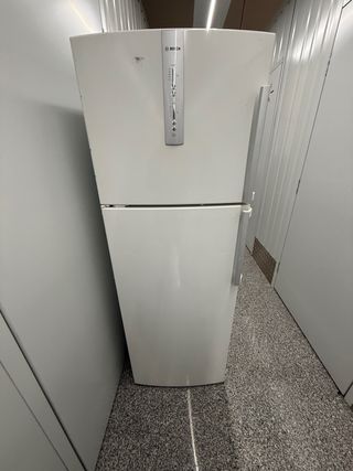 Marca Bosch Nevera 1.70m, 2 años, perfecto estado