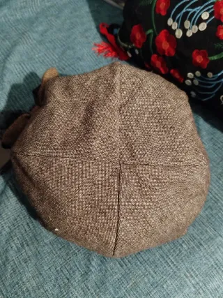 Cappello donna marrone con fiocco