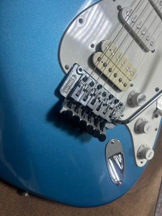 Fender Stratocaster Sambora Custom