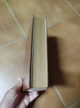 Sobre héroes y tumbas