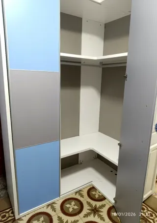 Armario juvenil esquinero