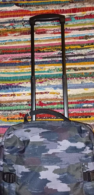 Trolley Eastpak Camuflaje Gris Multicolor