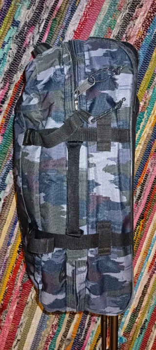 Trolley Eastpak Camuflaje Gris Multicolor