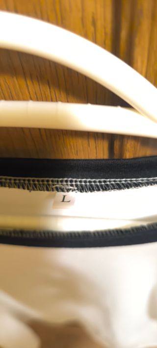 Camiseta Ringer Manga Larga Blanca y Negra