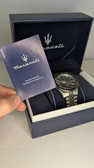 Reloj Maserati plateado