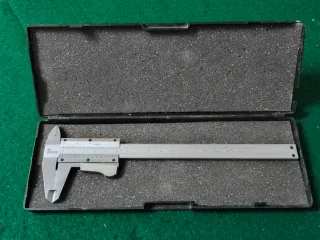 Calibre Pie de Rey Metrica