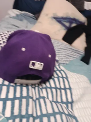 Gorra New Era Yankees Morada y Blanca