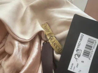 Vestido Denny Rose Talla S Nuevo con etiqueta