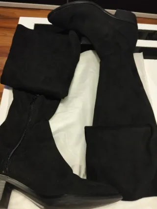 Botas mosquetero Stradivarius negras