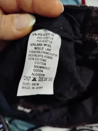 Cappello donna marrone fantasia a fiori