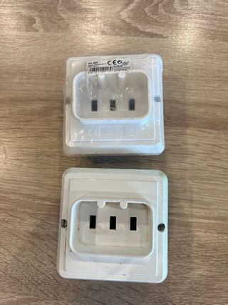 Extractor de baño nuevo+2 enchufes+2 clavijas