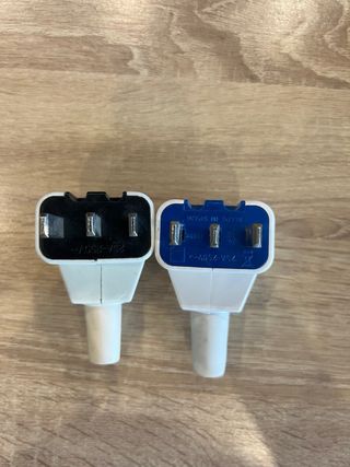 Extractor de baño nuevo+2 enchufes+2 clavijas