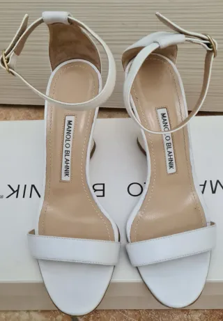 Sandali Manolo Blahnik bianchi