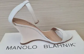 Sandali Manolo Blahnik bianchi