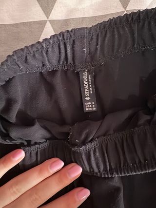 Pantalón ancho negro Stradivarius